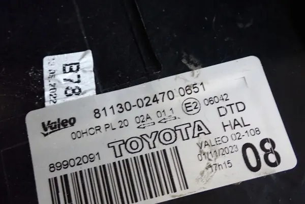 TOYOTA AURIS 06-10 faro derecho OEM 81130-02470 image 9
