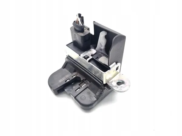 VW Golf Baklucka Lås 2010 Hatchback 4/5dr OEM 5K0827505C image 6