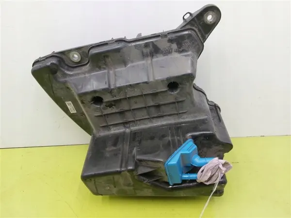 Tanque AdBlue OEM 4067403AL para Audi A4 B9 2.0 TDI image 5