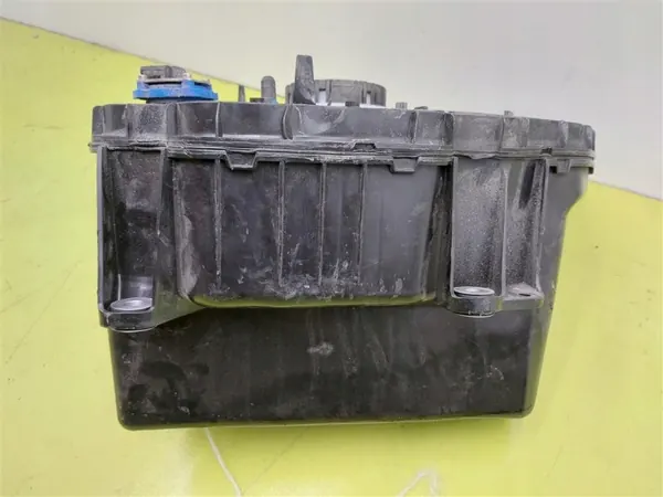 Tanque AdBlue OEM 4067403AL para Audi A4 B9 2.0 TDI image 8