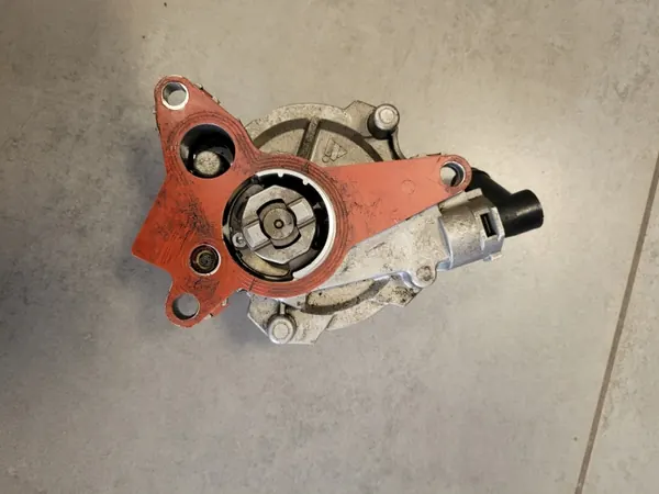Bomba de vacío de aceite OEM 146507293R para Renault Kadjar image 2