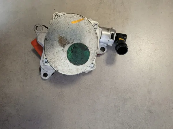 Bomba de vacío de aceite OEM 146507293R para Renault Kadjar image 3