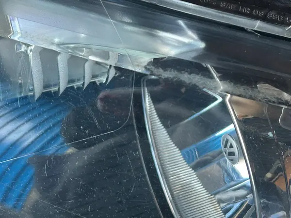 Refletor dianteiro esquerdo VW Golf VI image 4