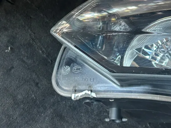 Refletor dianteiro esquerdo VW Golf VI image 6