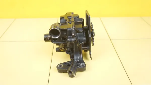 Volvo Öljypumppu OEM D4204T8 31670241 V60 S60 V40 image 3