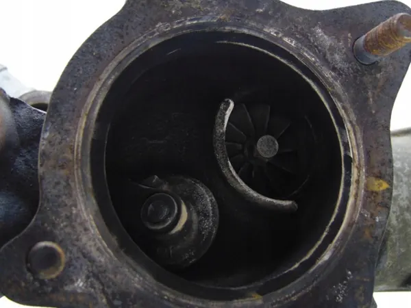Turbocharger Audi A4 B7 2.0 TFSI BGB 200HP OEM 06D145701B image 4