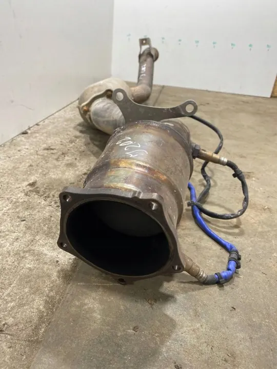 Porsche Katalysator OEM 7P5254300F Begagnad image 3