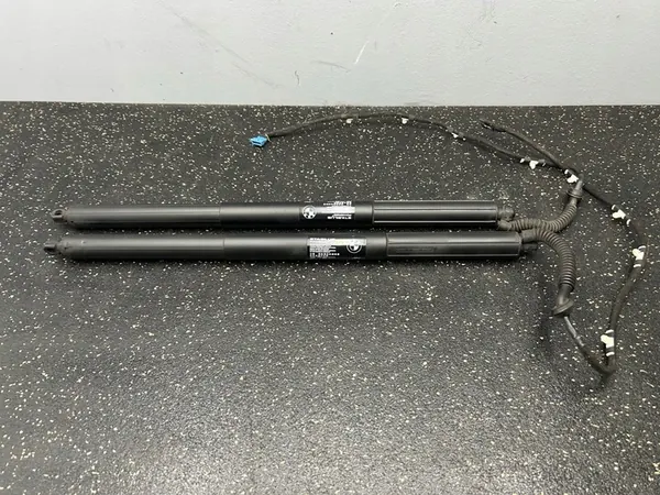 BMW X3 F25 Baklucka Aktuator, Vänster eller Höger image 2