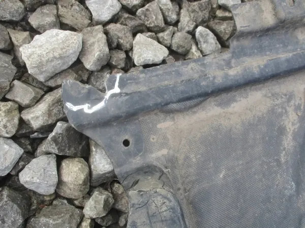 Cobertura inferior direita OEM A2136804006 Mercedes-Benz image 4