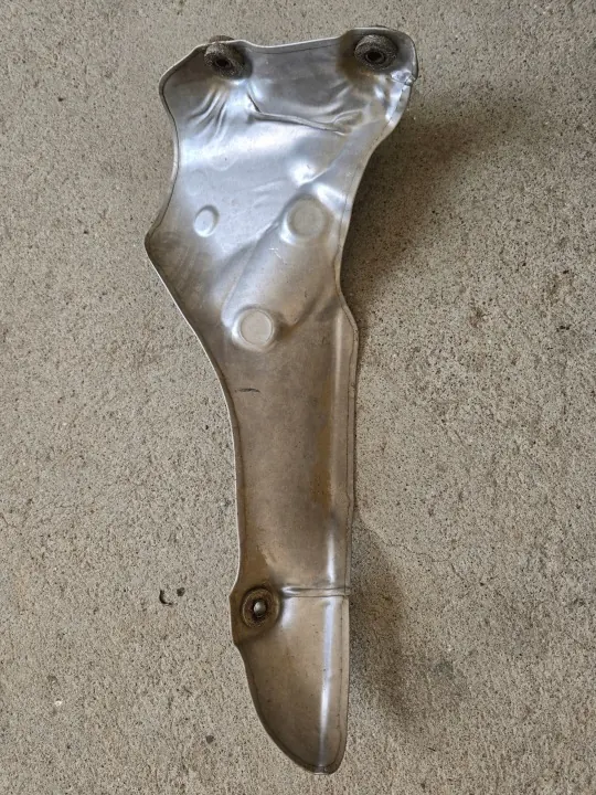 Moottorin lämpösuoja OEM 12645490 Camaro 6.2L image 4