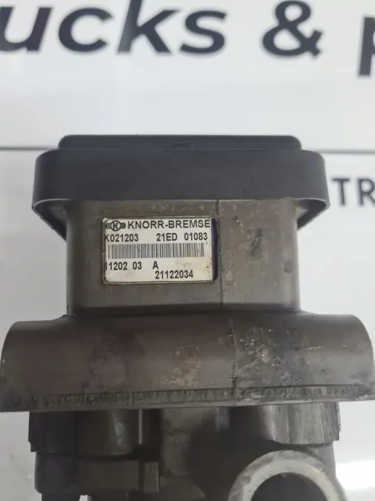 Válvula dianteira modulador EBS OEM 21122034 K021203 image 3