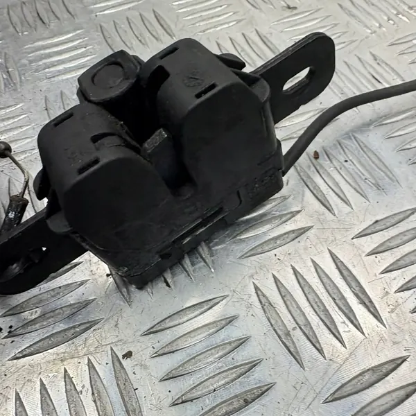 DAFFA OEM Konepeltilukkosarja Volvo V40 II:lle image 3