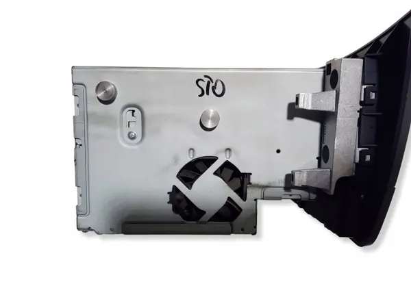 Radio Navigation Mercedes C W204 OEM A2049005410 image 8