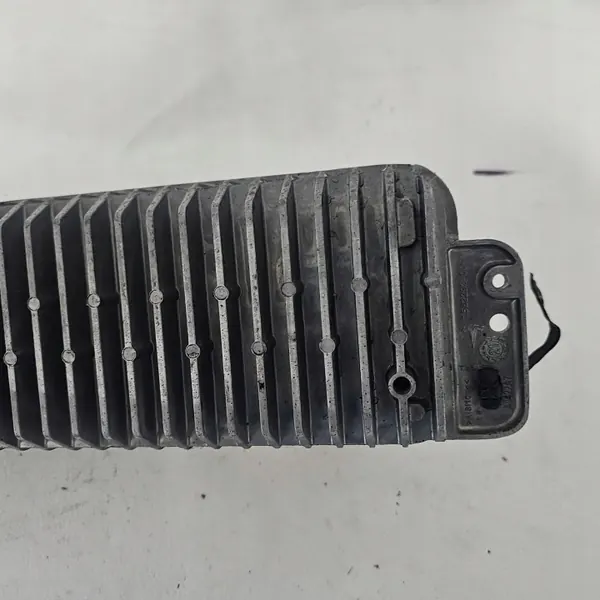 Módulo de controlo Tesla Model S Plaid 2022 OEM 1588205-05-C image 4