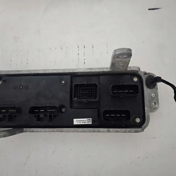 Módulo de controlo Tesla Model S Plaid 2022 OEM 1588205-05-C image 7