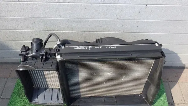 Conjunto de radiadores Renault Megane IV image 4