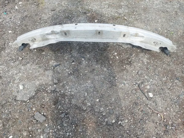 Etupuskuri Audi A6 C5 image 2