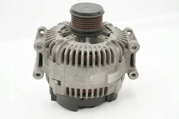 Vaihtovirtageneraattori Audi Skoda Seat VW 06E903016D image 2