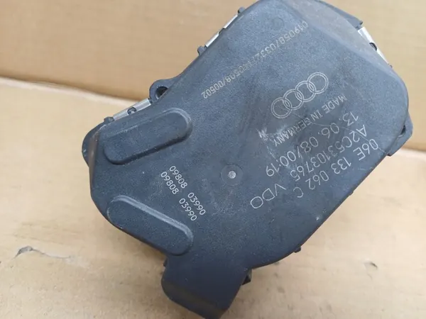 Corpo de borboleta 2.8 FSI 3.0 TFSI 3.2 FSI - Audi A6 C6 06E133062C image 2