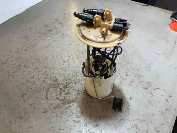 Pompe à carburant OEM A9064705894 pour Mercedes Sprinter image 4