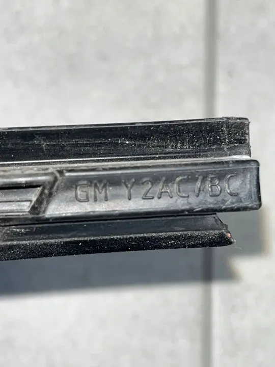 Junta de janela GMY2ACFBC para Chevrolet Corvette C8 Coupé image 3
