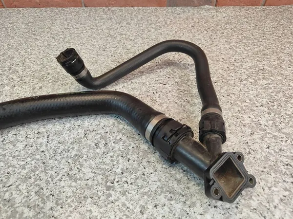 BMW E60 E61 E63 E64 Jäähdytysnesteputki 3.0D 535D M57 image 4