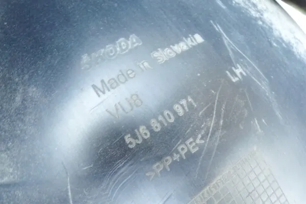 Vänster bakhjulshus SKODA FABIA II COMBI 5J6810971 image 3