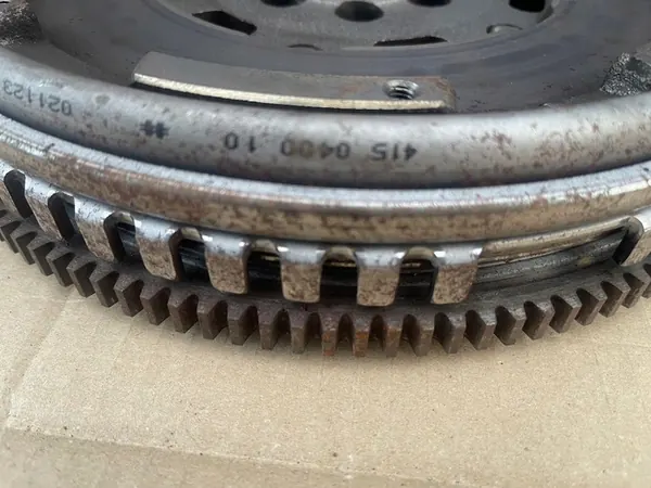 Volante de Dupla Massa + Embreagem Renault Scenic III 1.5DCI OE: 123002685R image 6