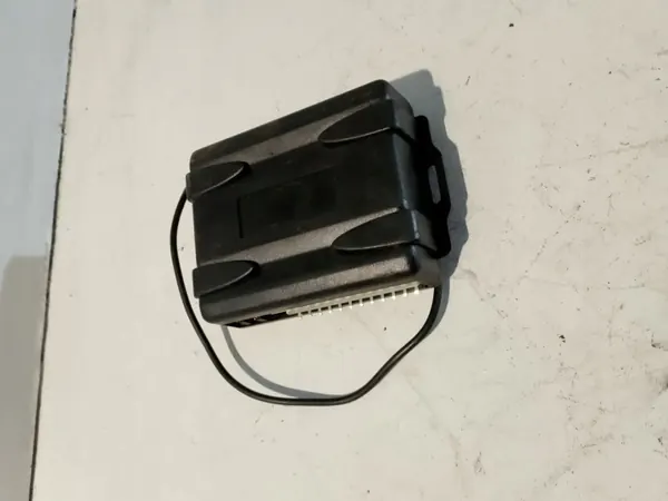 Module d'immobilisation Toyota 89784-02100 pour Corolla E21 image 3