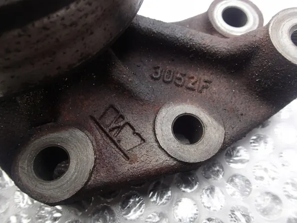 Jeep Liberty CRD tuulettimen kytkimen kiinnike OEM 2913f image 4