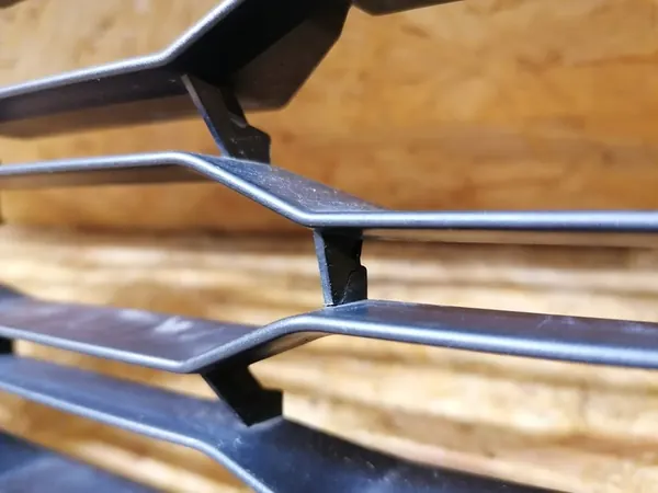 Griglia centrale paraurti anteriore SEAT Arona 6F9 2017- image 6