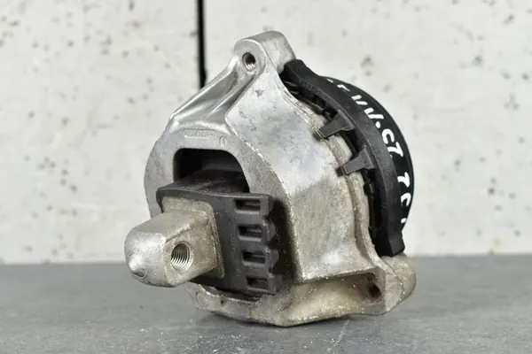 BMW G30 F90 F91 X5 G05 X6 G06 Supporto Motore Sinistro 6860457 image 7