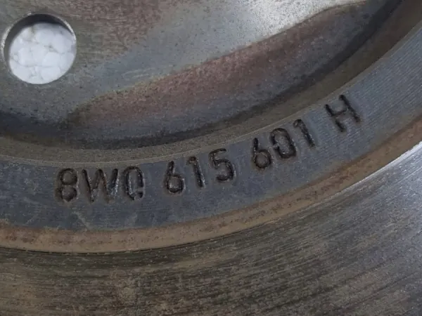 Audi OE Taka jarrulevy OEM 8W0615601H - Käytetty image 6
