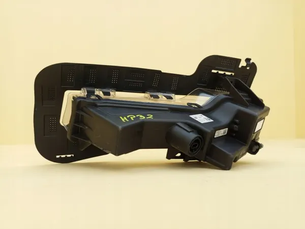 OEM 1507933-10-C Tesla DRL Halogéneo LED Dianteiro Direito image 9