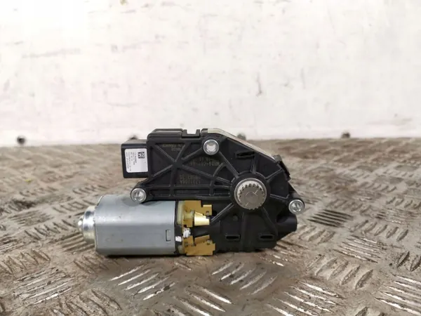 Honda CR-V Schiebedachmotor OEM 09561130 - Gebraucht image 2