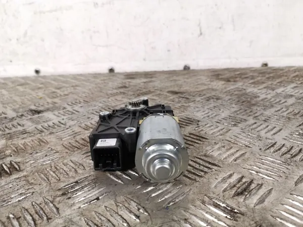 Honda CR-V Schiebedachmotor OEM 09561130 - Gebraucht image 4