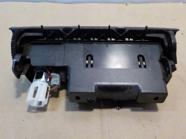 Cinzeiro OEM 3C0863284 para Passat B6 - Usado image 3