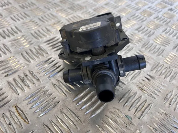 Calentador de líquido refrigerante Tesla Model X OEM 600737000B image 4