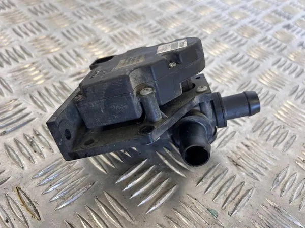 Calentador de líquido refrigerante Tesla Model X OEM 600737000B image 5