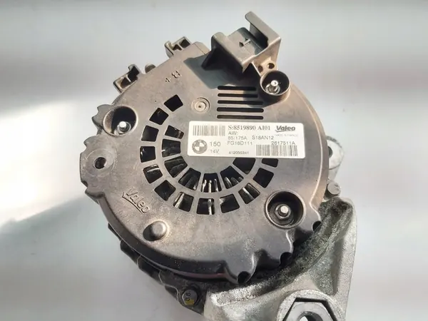 Kokonainen Vaihtovirtageneraattori BMW F20 2.0D 8519890 image 3