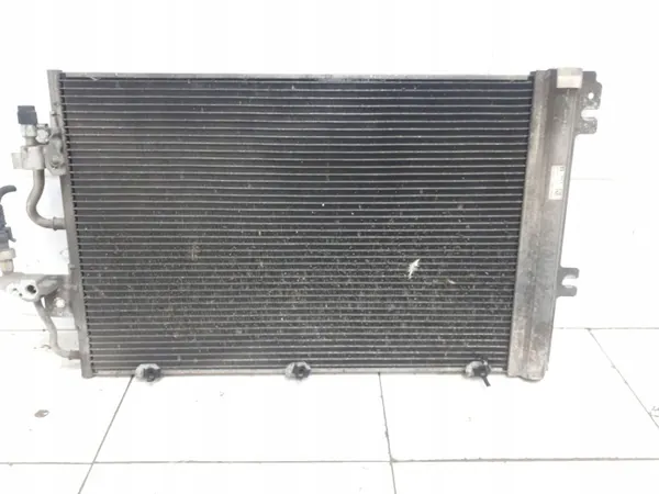 OEM 13129192 AC-kondensor för Opel Astra H Zafira B image 2