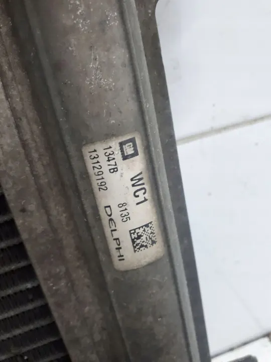 OEM 13129192 AC-kondensor för Opel Astra H Zafira B image 3