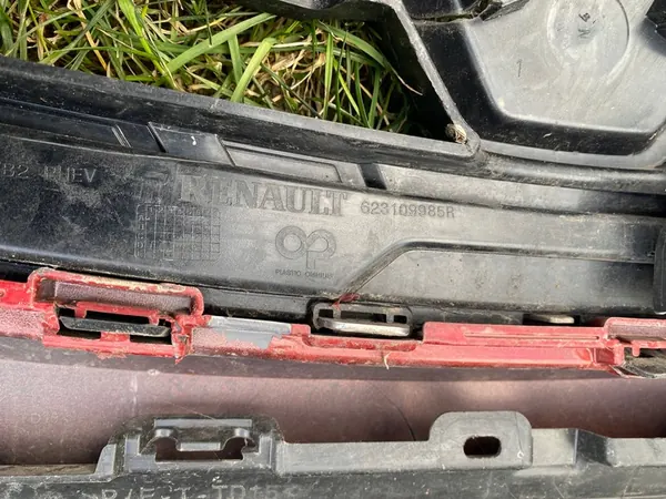 Griglia Cromata Anteriore RENAULT MEGANE IV 623109985R image 4