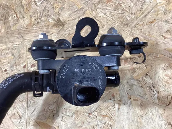 Extra vattenpump Porsche Macan PAB12167100 image 5