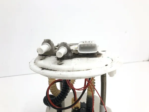 Bomba de combustível Opel Vivaro 2016 no tanque OEM 172027392R image 3