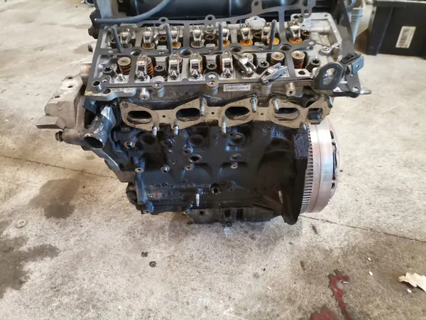 Para-choques dianteiro Opel Zafira C OEM gfdswed - Usado image 3