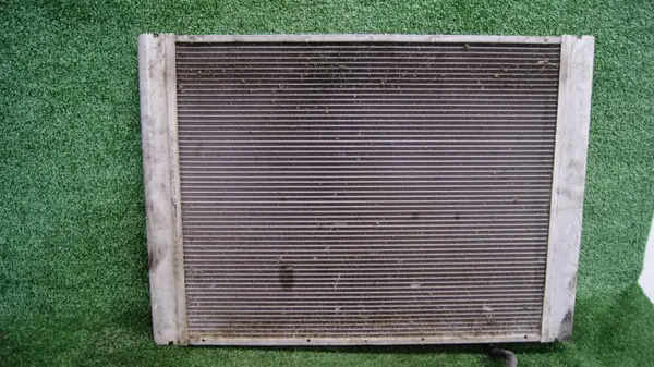CHŁODNICA WODY BMW E60 image 2