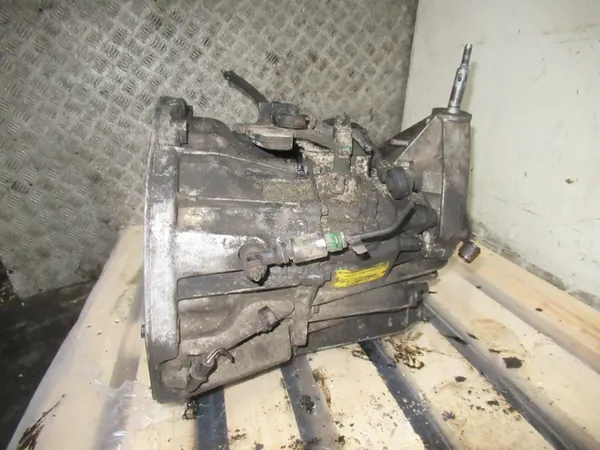 Manuaalivaihteisto Renault Espace 4 1.9 DCI 7701716759 image 3