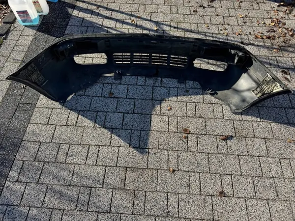 Parachoques delantero AUDI 80 B4 LY6P - Pieza OEM usada image 4