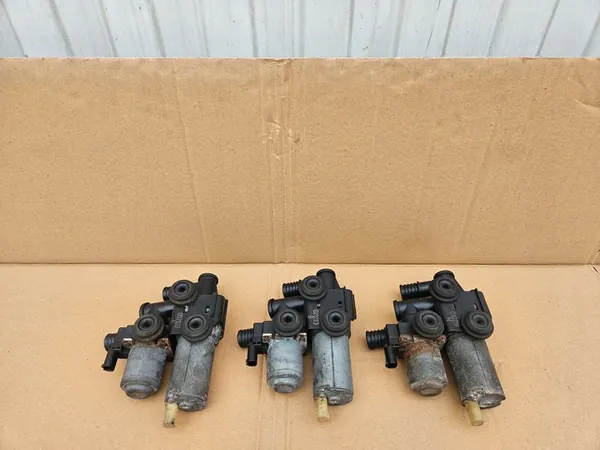 Vattenpump BMW X3 E83 LCI 2.0D 2006-2010 OEM 8369807 image 2